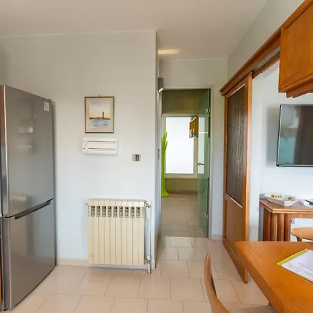 Stefan's Seafront 하니아