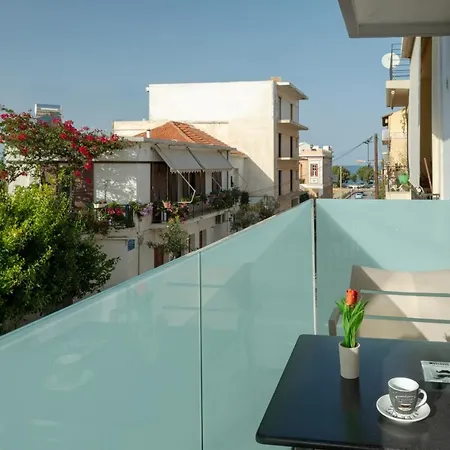 Stefan's Seafront 하니아