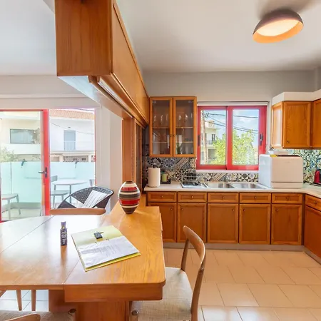 Stefan's Seafront Apartment *