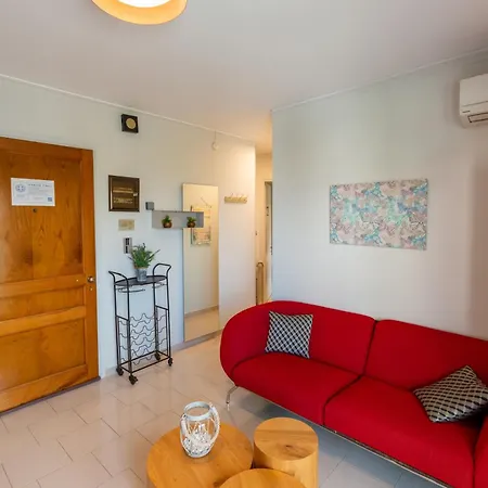 Stefan's Seafront Apartment Chania (Crete)