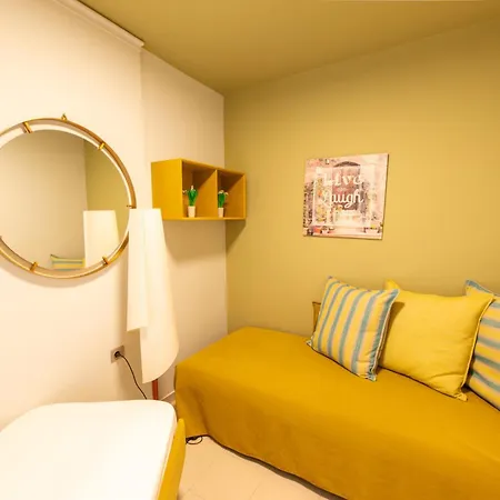 Daire Stefan's Seafront *